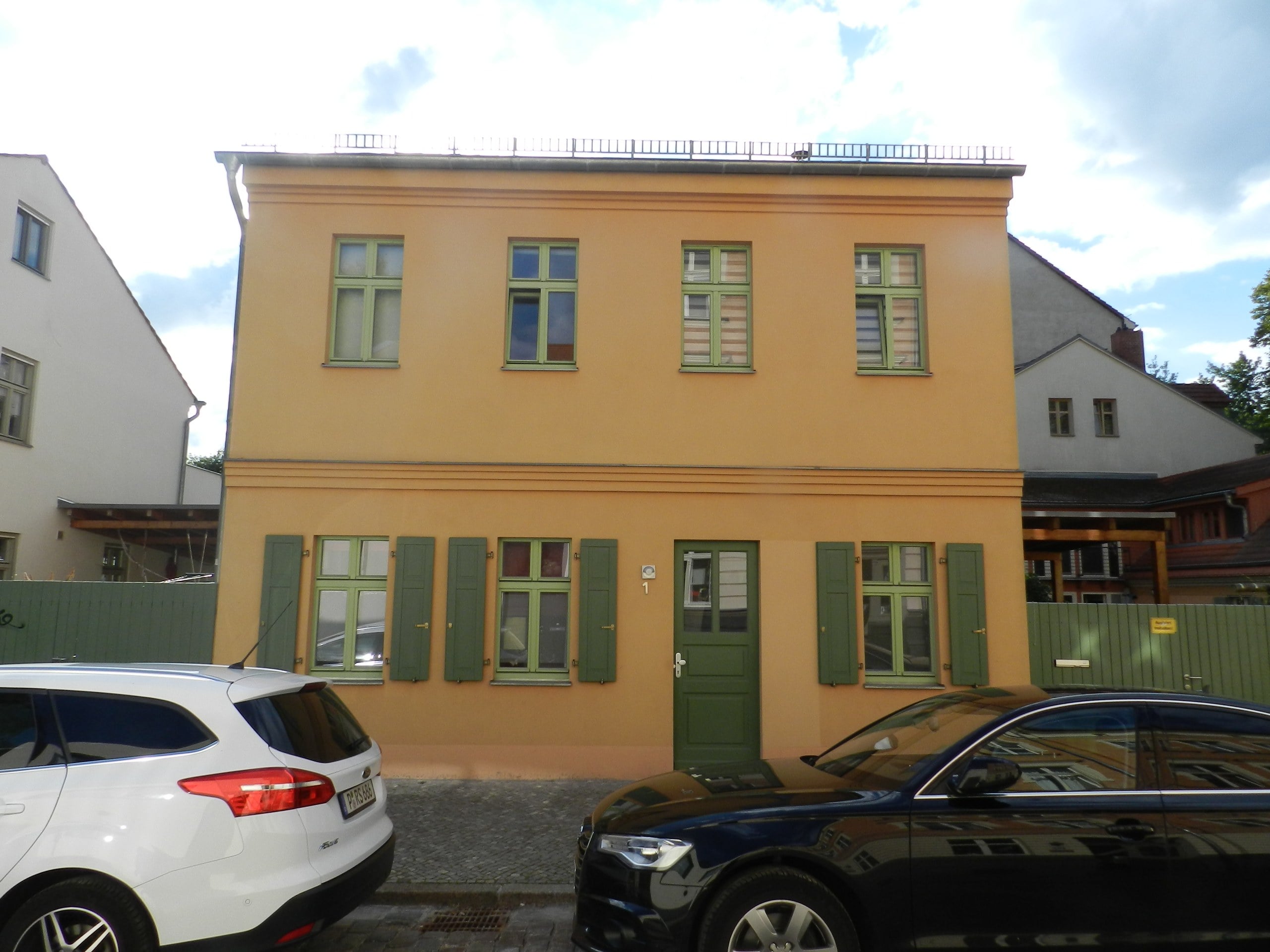 Freundliches kindgerechtes Einfamilienhaus mit Sonnen Garten