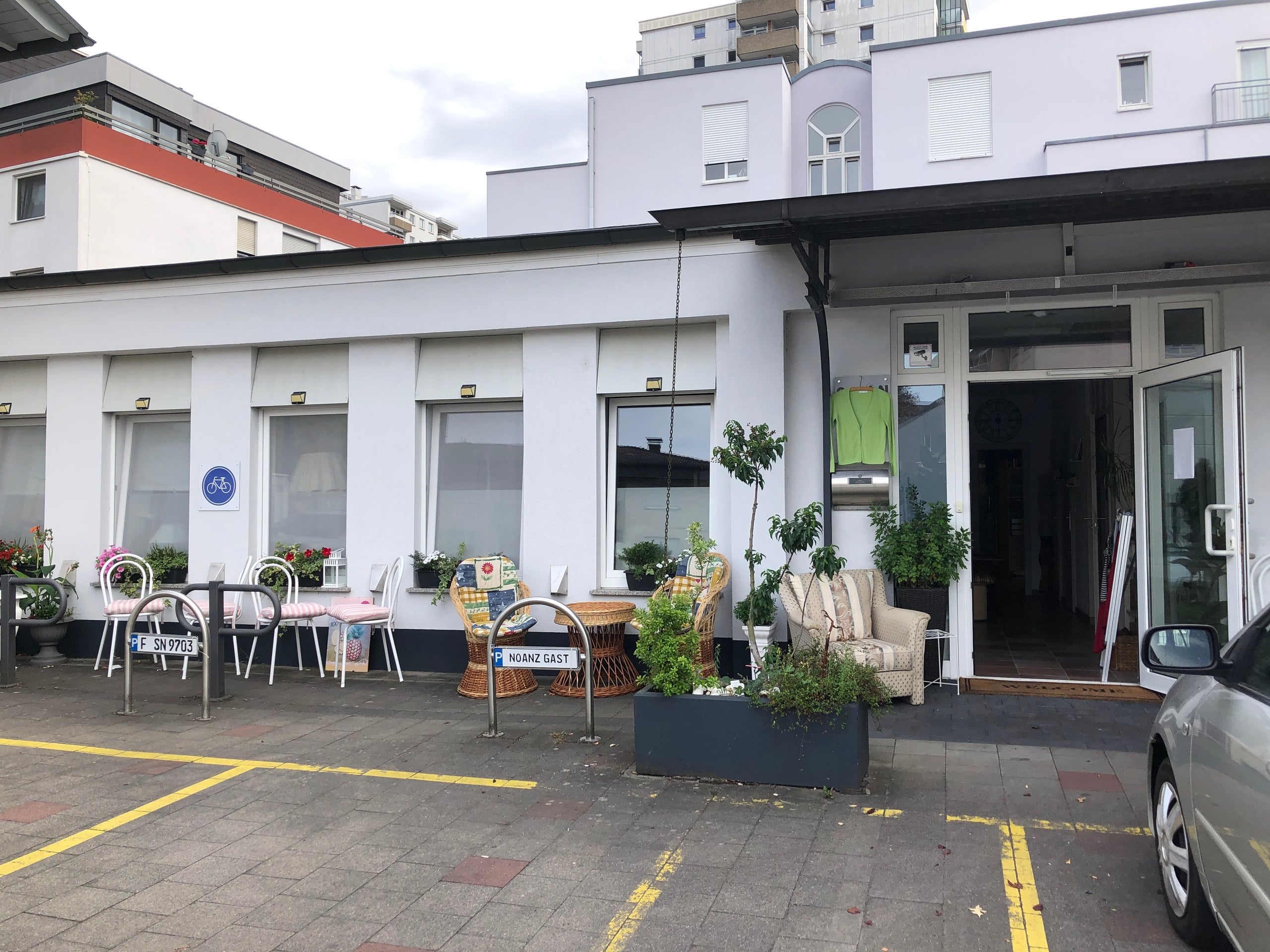 Location mit Boutique - Atmosphäre und Vintage Café